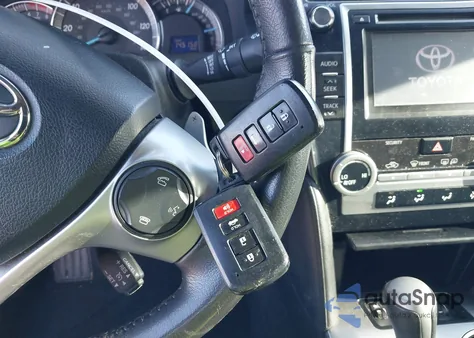 2012 Toyota Camry Se z USA, uszkodzony, nr VIN 4T1BF1FK1CU059685